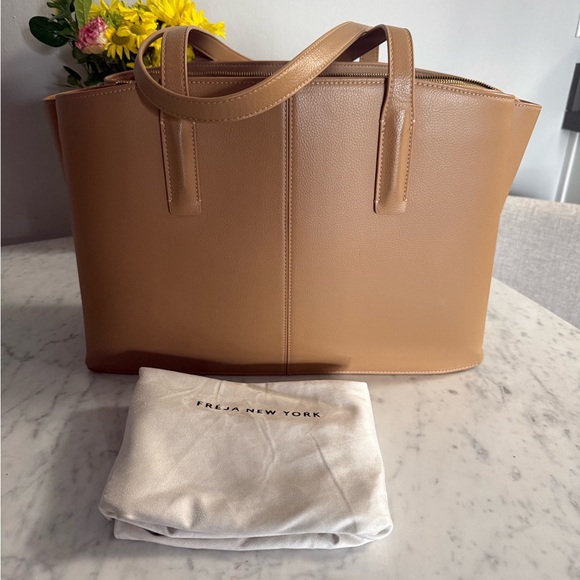 Freja New York Handbags - Paloma Tote in Cappuccino by Freja NYC